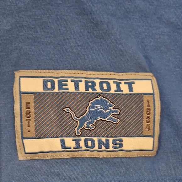 Detroit Lions Long Sleeve Shirt - Picture 2 of 2
